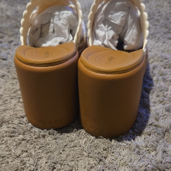 CROCS Women's White Braided Wedge Sandals - Picture 4 of 13